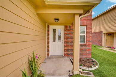 16754 Warbler Dr, Conroe, TX 77385 - photo 4