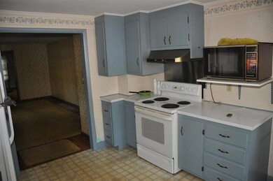 499 Pine St, Contoocook, NH 03229 - photo 6