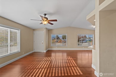 561 Morning View Ave, East Wenatchee, WA 98802 - photo 3