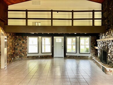 1047 Oak Dr, Altoona, WI 54720 - photo 5