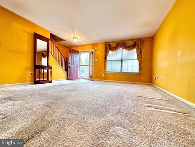 113 Westminster Ct, Harleysville, PA 19438 - photo 2