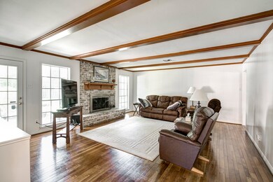 13402 Pebblebrook Dr, Houston, TX 77079 - photo 4