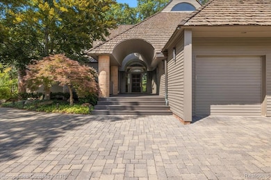 Entrance to property