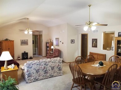 2248 SW Ancaster Rd, Topeka, KS 66614 - photo 5