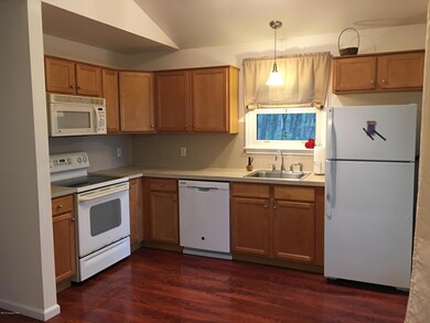 983 State Rd, Effort, PA 18330 - photo 2