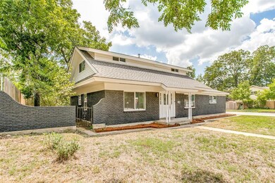 1900 Charleston Dr, Bedford, TX 76022 - photo 3