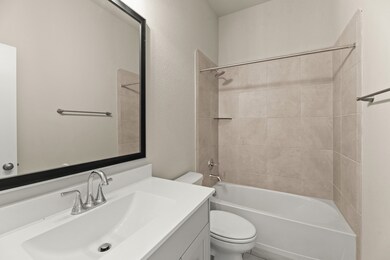 1915 Hickory St, Tomball, TX 77375 - photo 4