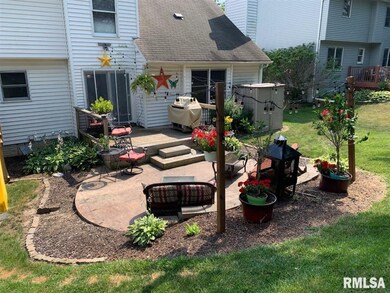 1424 W 49th St, Davenport, IA 52806 - photo 3