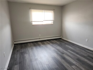 26680 Tungsten Rd unit 203, Euclid, OH 44132 - photo 6