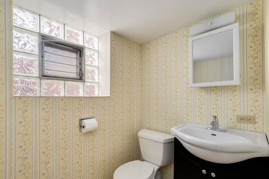 1020 Manchester Ave, Westchester, IL 60154 - photo 7