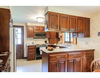 524 Shawsheen Ave, Wilmington, MA 01887 - photo 7