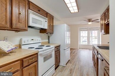 7902 Birchtree Ct, Springfield, VA 22152 - photo 6