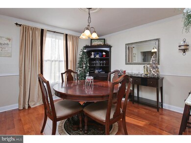 517 Whitman Dr, Blackwood, NJ 08012 - photo 6