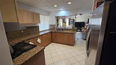 6174 NW 183rd Ln, Hialeah, FL 33015 - photo 4