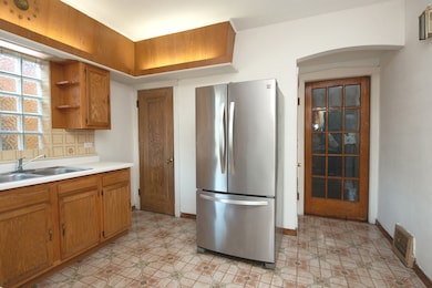 1833 Wenonah Ave, Berwyn, IL 60402 - photo 7