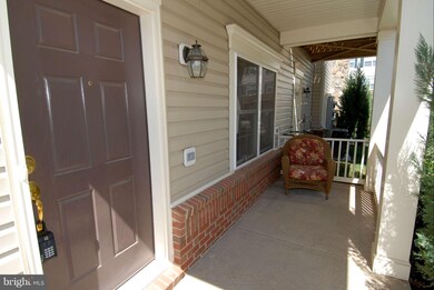11213 Wortham Crest Cir unit 67, Manassas, VA 20109 - photo 2