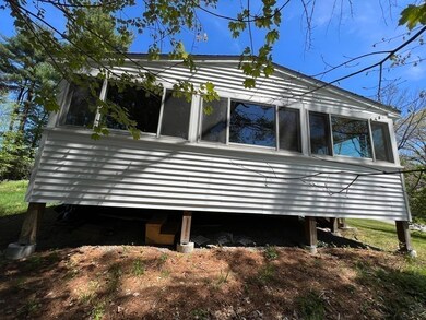 71 Holbrook Rd, Oxford, MA 01540 - photo 5