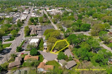 5802 Larsen Ln, Shawnee, KS 66203 - photo 4