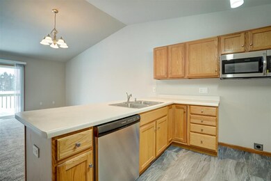 112 4th St, Brooklyn, WI 53521 - photo 4