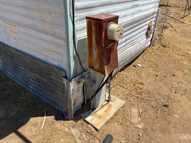 10925 Rankin Ave, Weldon, CA 93283 - photo 5