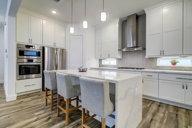 1432 W 34th 1 2 St, Houston, TX 77018 - photo 7