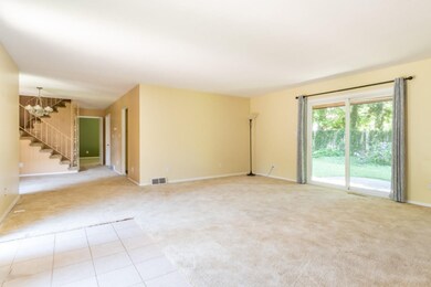 2727 S Lakeshore-3