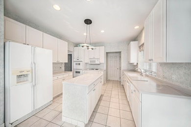 1989 Stonebridge Dr N, Ann Arbor, MI 48108 - photo 7