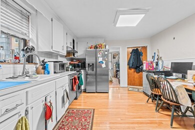 29 Cooper St unit 2, Boston, MA 02113 - photo 3