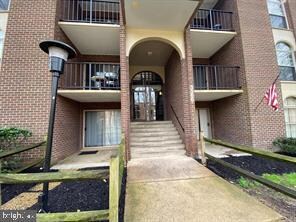 3366 Woodburn Rd unit 13, Annandale, VA 22003 - photo 2