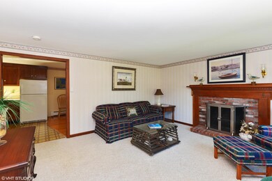 03_281WestwindCircle_10004_LivingRoom_Hi