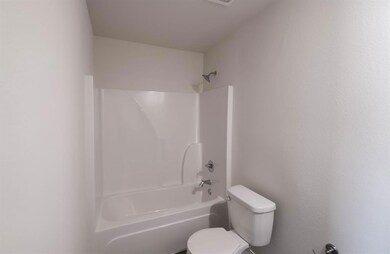 316 W Walker St, Denison, TX 75020 - photo 5