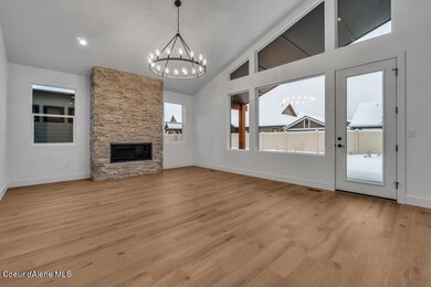 005-7018NorthCourcellesParkway-CoeurdAle