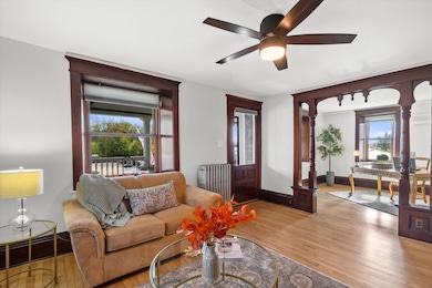 N86W16387 Appleton Ave, Menomonee Falls, WI 53051 - photo 5