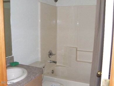 42 Falls Rd, Bushkill, PA 18324 - photo 4