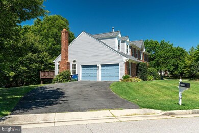 7800 Valleyfield Dr, Springfield, VA 22153 - photo 2