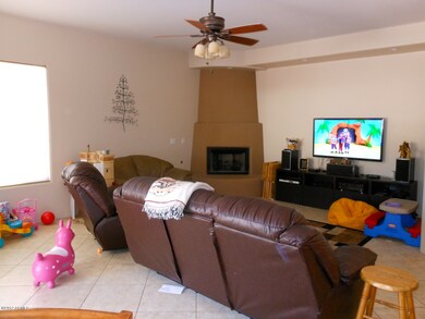 Family Room w/Fireplace