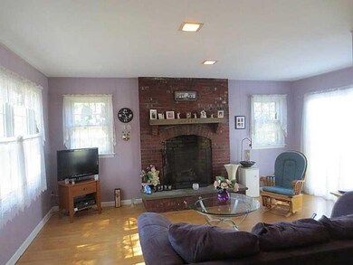 6 Whitman St, Smithfield, RI 02917 - photo 5