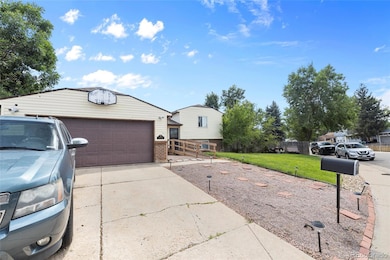 4584 Davenport Way, Denver, CO 80239 - photo 4