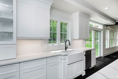 18 Sebastian Tr, Newtown, CT 06470 - photo 7