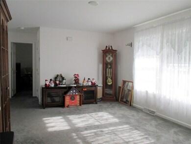 24 Lark Ln, Tiverton, RI 02878 - photo 5