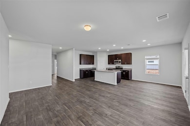 159 Chesterfield Dr, Kyle, TX 78640 - photo 4