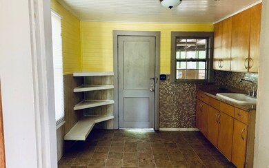 676 SW Catherine Ln, Lake City, FL 32025 - photo 4