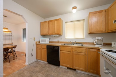 8614 Cross Pointe Exports-21