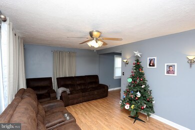 3225 Rosalie Rd, Halethorpe, MD 21227 - photo 5