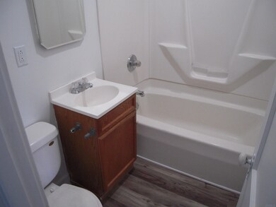 230 W Sycamore St, Elkhart, IN 46516 - photo 7