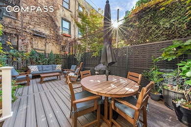 406 W 47th St unit 2-D, New York, NY 10036 - photo 5