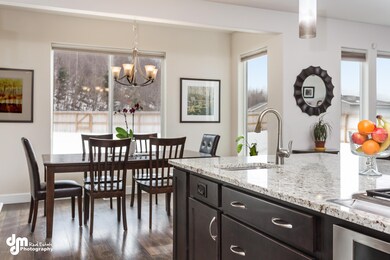 Kitchen_Dining Room 6576-FULL