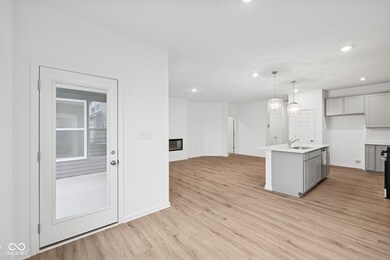 10714 Mangrove Dr, Indianapolis, IN 46239 - photo 6