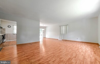 21985 Brook Dr, California, MD 20619 - photo 6