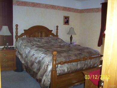 518 Hilldale Dr, Bath, PA 18014 - photo 5